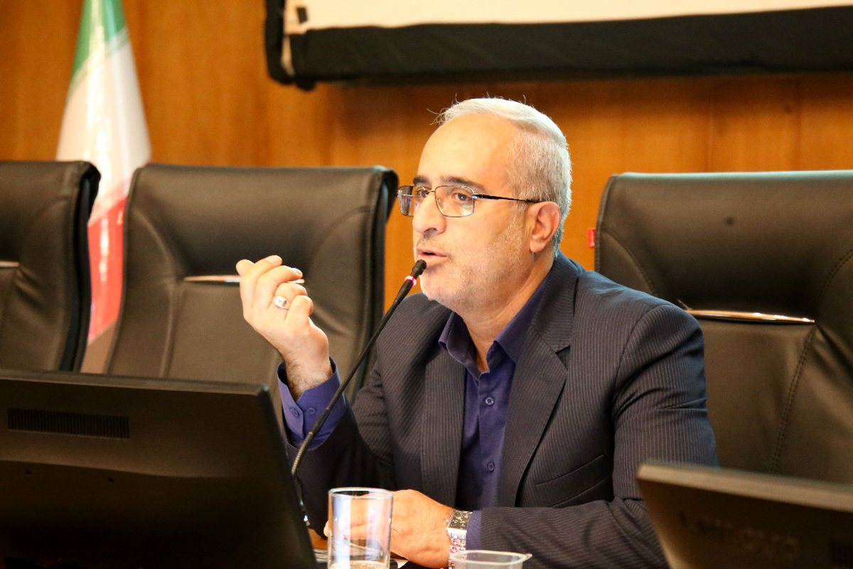 استاندار کرمان: شرکت‌های معدنی باید به تعهدات خود عمل کنند