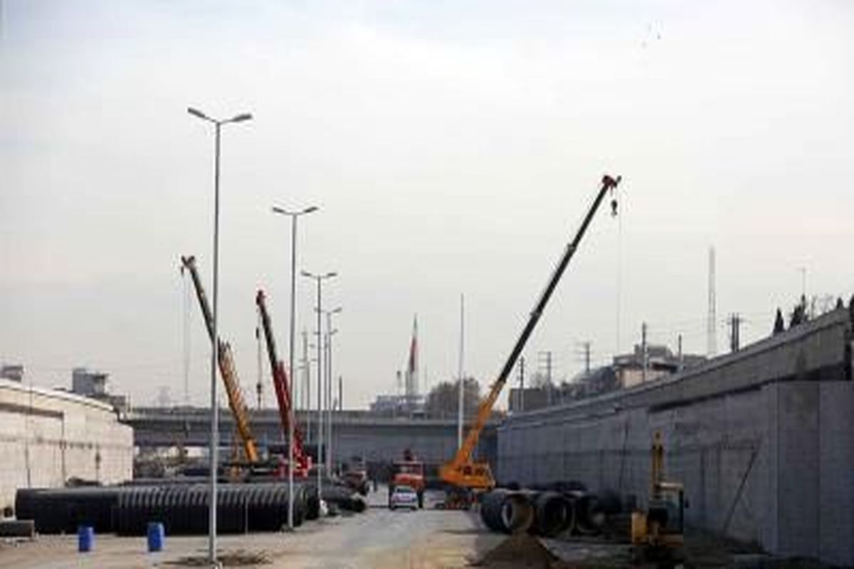 ادامه عملیات اجرایی در  پروژه احداث بزرگراه شهید بروجردی