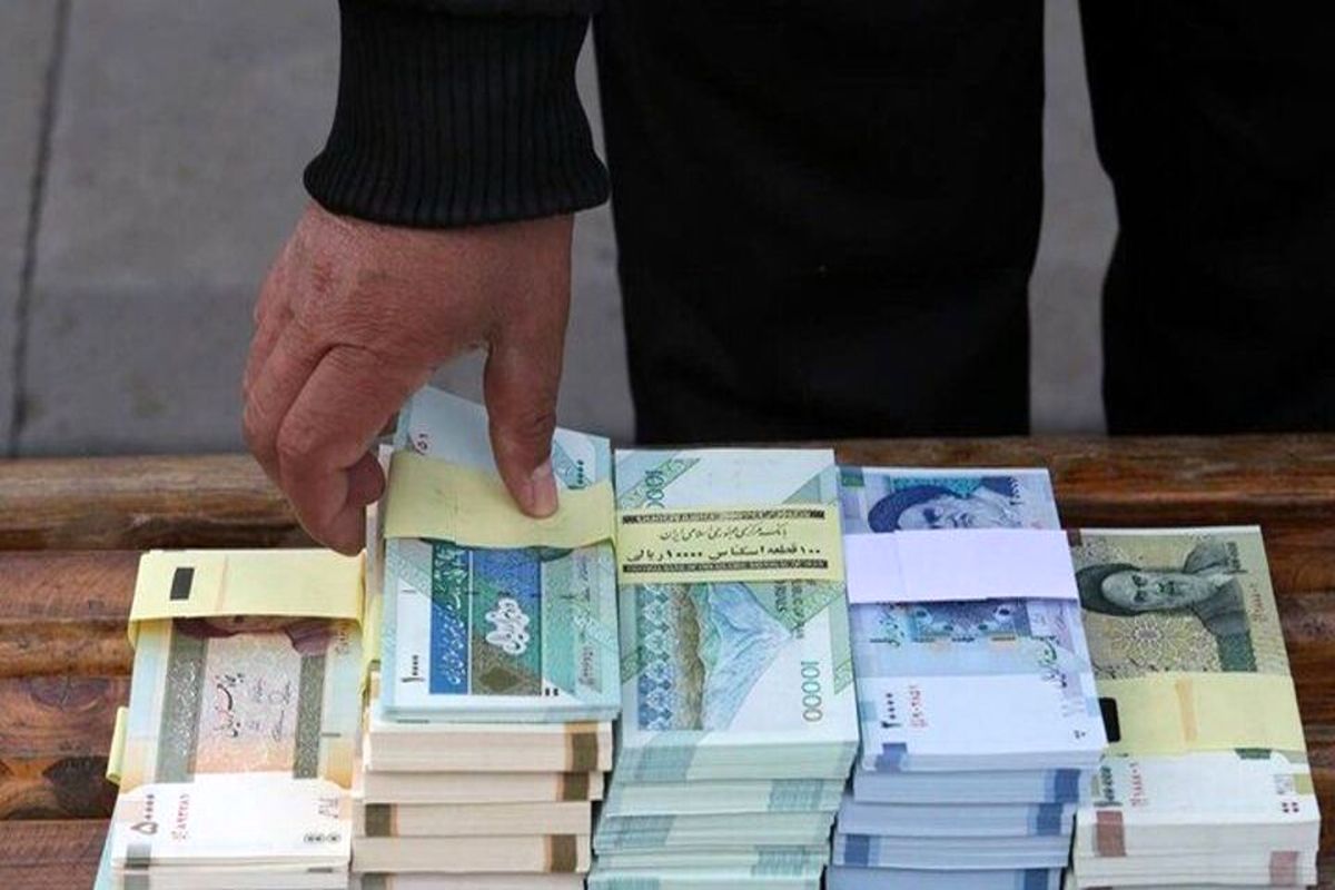 پرداخت پنج میلیارد ریال وام قرض الحسنه بسیج در خمین