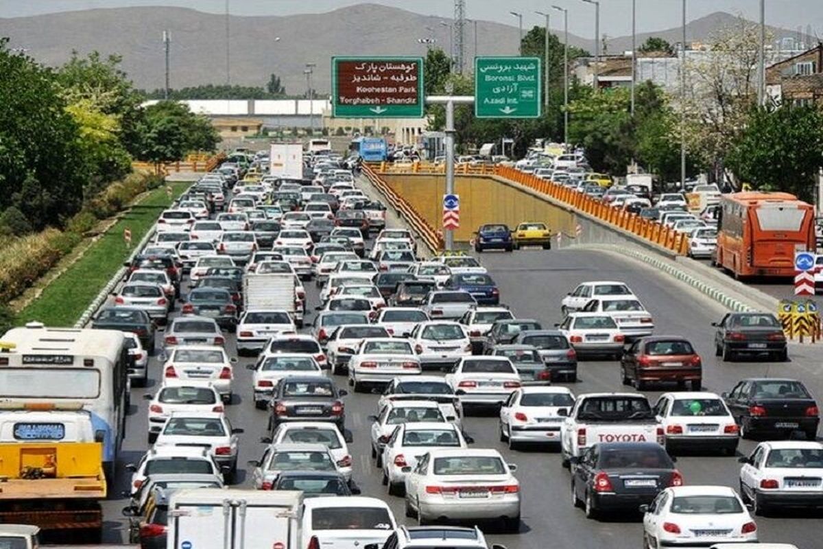 تجهیزات ترافیکی منطقه ۶ تهران نوار می شود