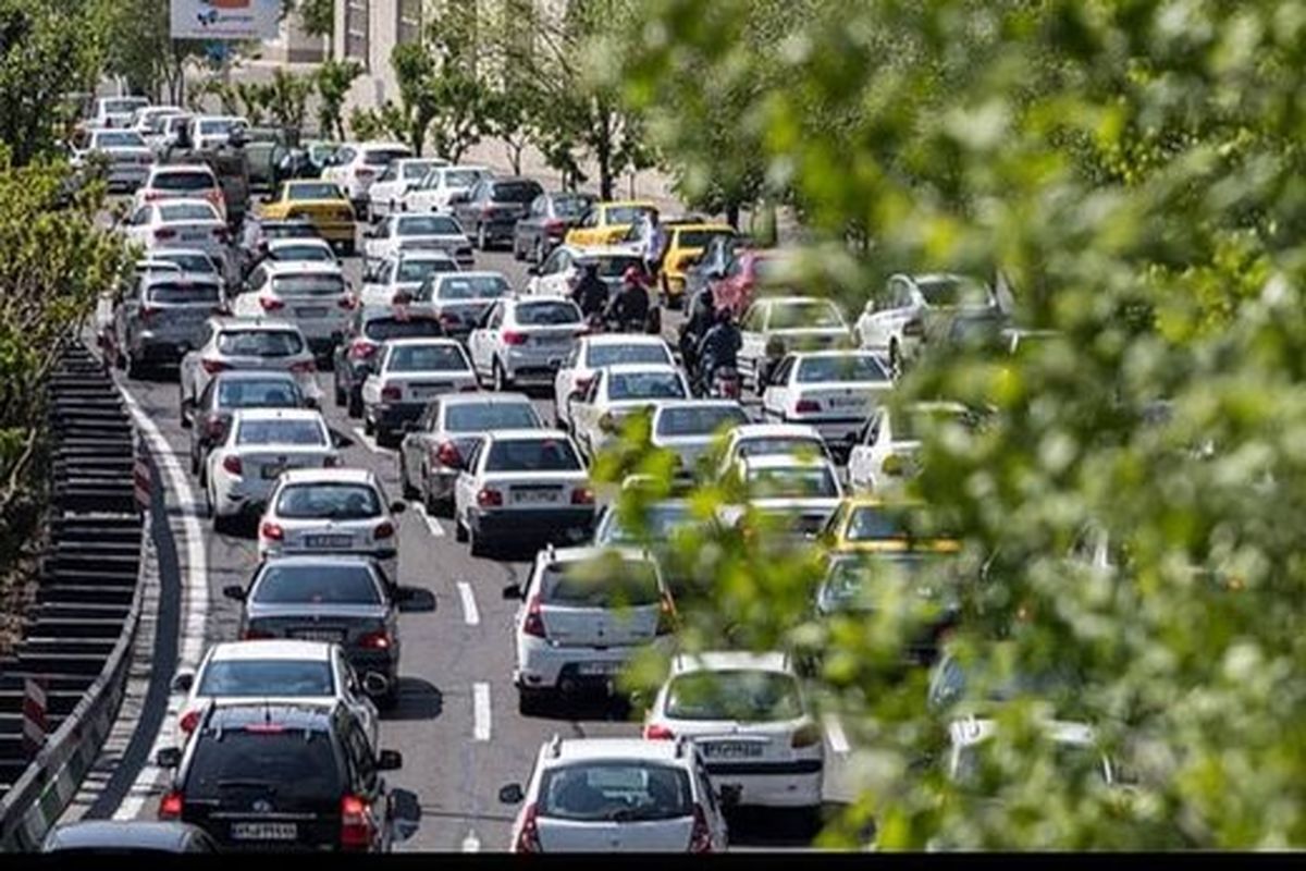 افزایش ترافیک در بزرگراه های تهران در سال ۱۴۰۲