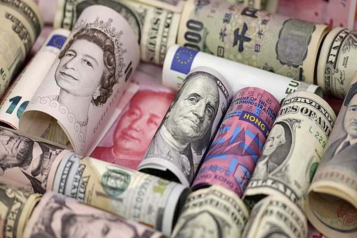 افت پوند انگلیس در برابر دلار آمریکا