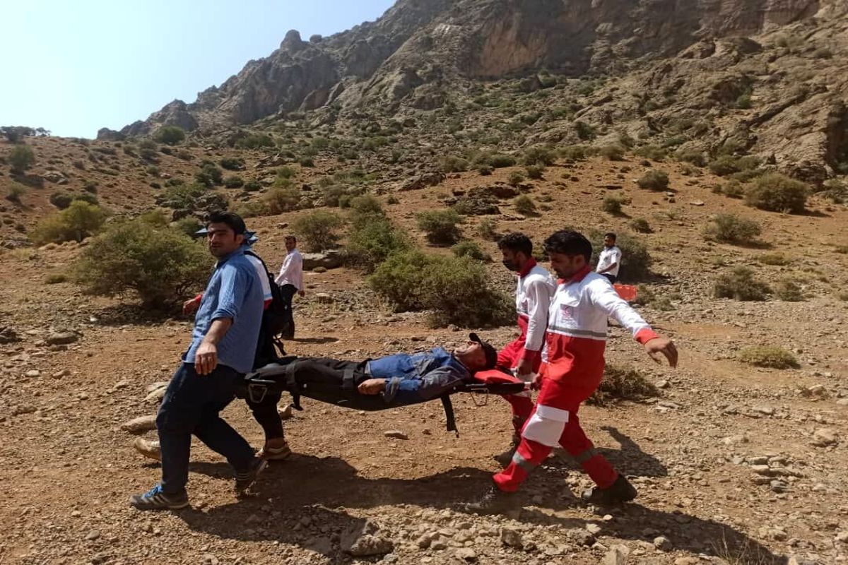 نجات ۲ کوهنورد تهرانی در ارتفاعات تفتان