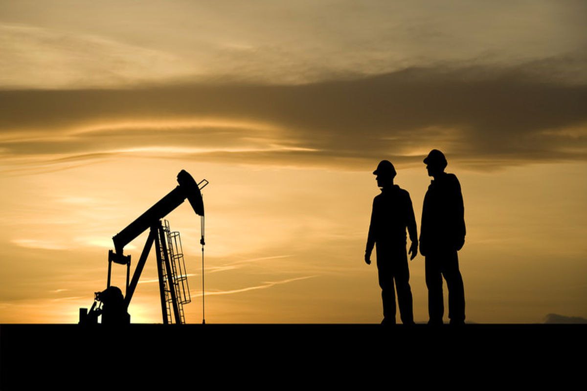 قیمت جهانی نفت در مسیر سراشیبی