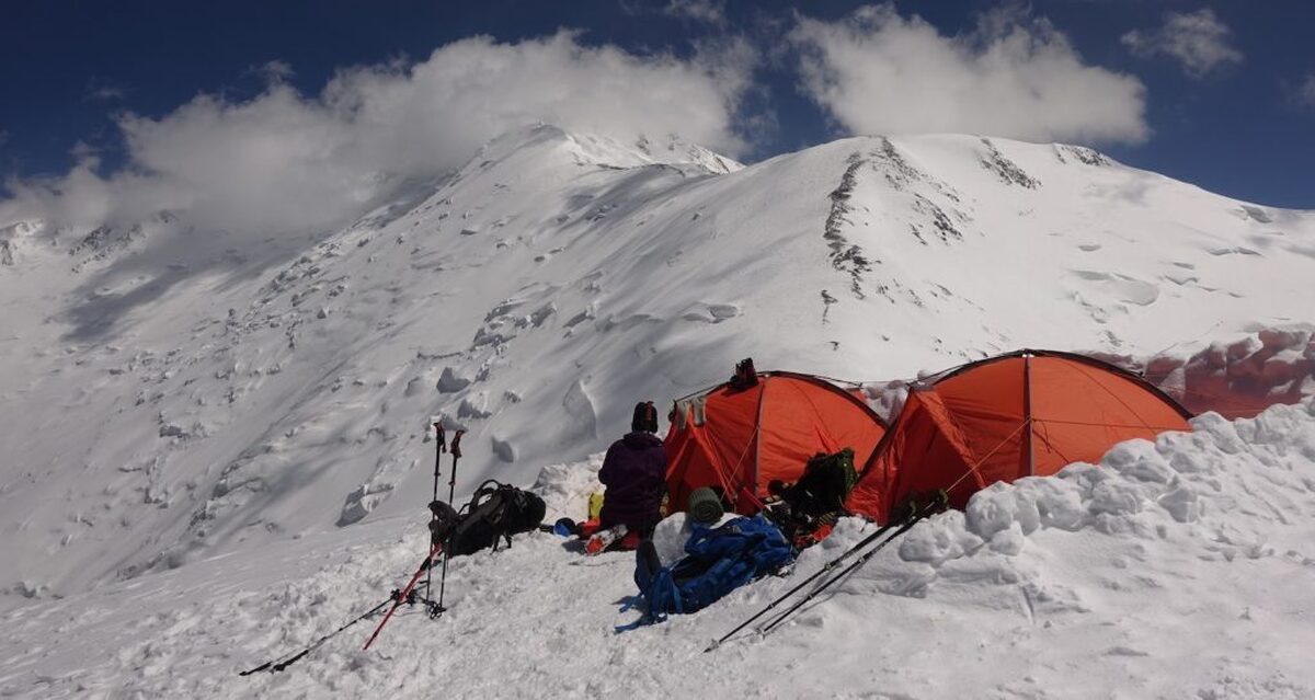 صعود زمستانی کوهنوردان الیگودرزی به قله لنین