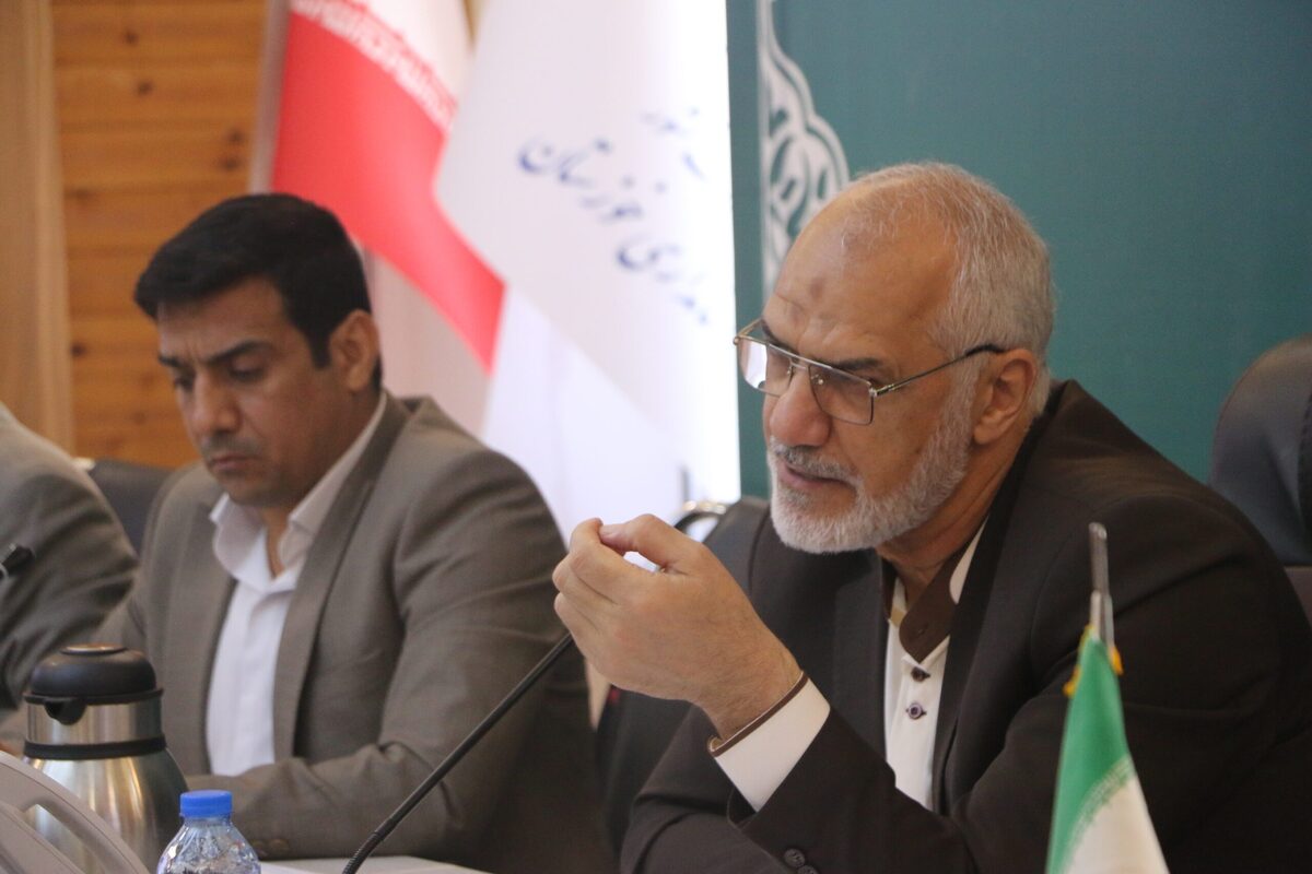استاندار خوزستان تاکید کرد: لزوم فعالسازی هر چه بیشتر ورزش ‌های آبی و ارج نهادن بر تلاش ها و جایگاه قهرمانان ورزشی استان