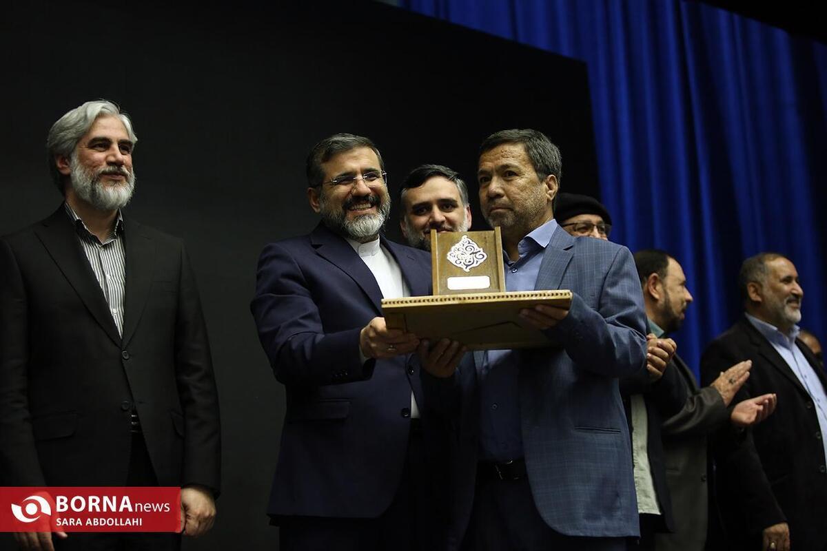 جشنواره شعر فجر با معرفی برگزیدگان به ایستگاه پایانی رسید