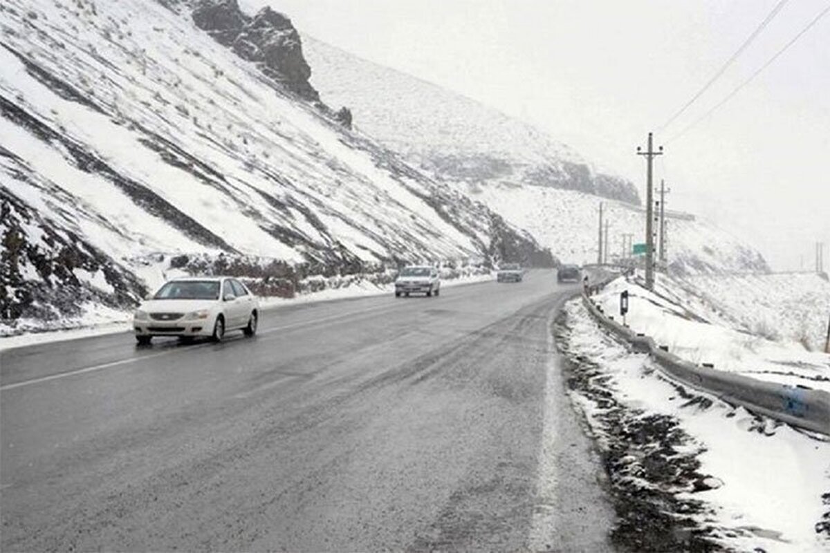 بارش برف و باران در جاده‌های ۲۷ استان