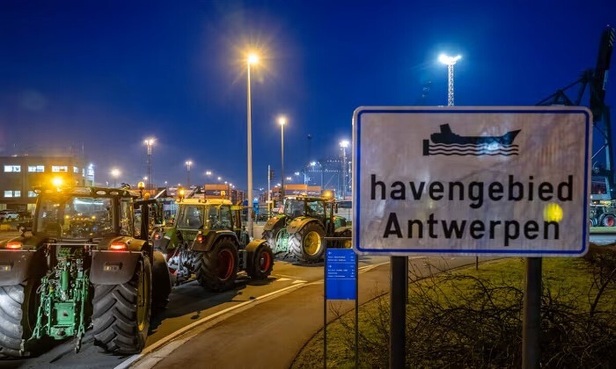 اعتراضات کشاورزان در اروپا همچنان ادامه دارد