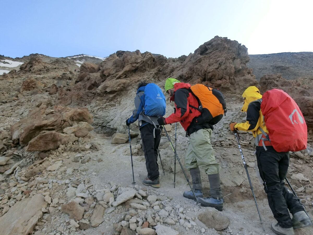 استفاده از ظرفیت کوهنوردی همگانی برای ایجاد نشاط در بین مردم