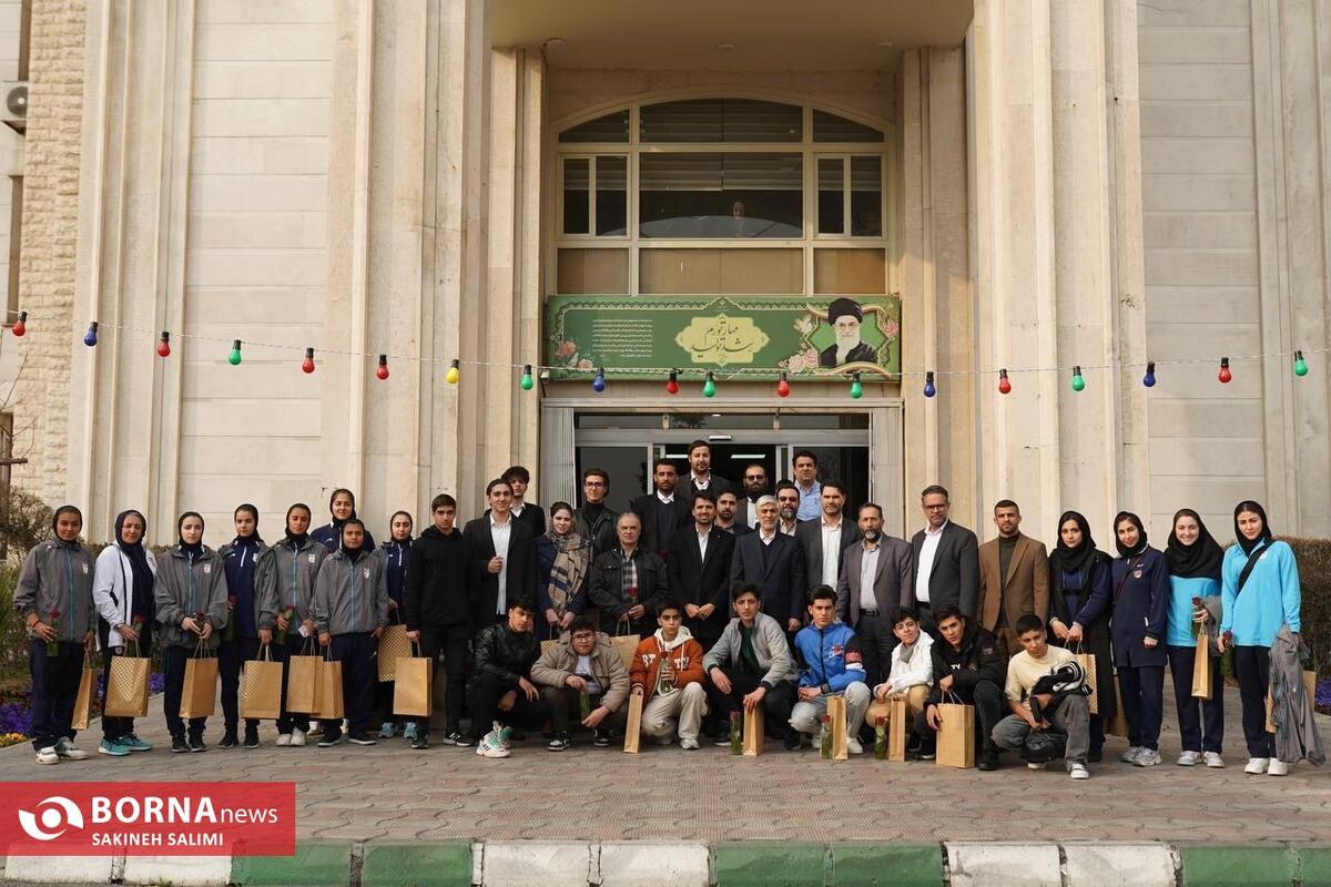 ديدار وزير ورزش و جوانان با جمعي از ورزشكاران جوان