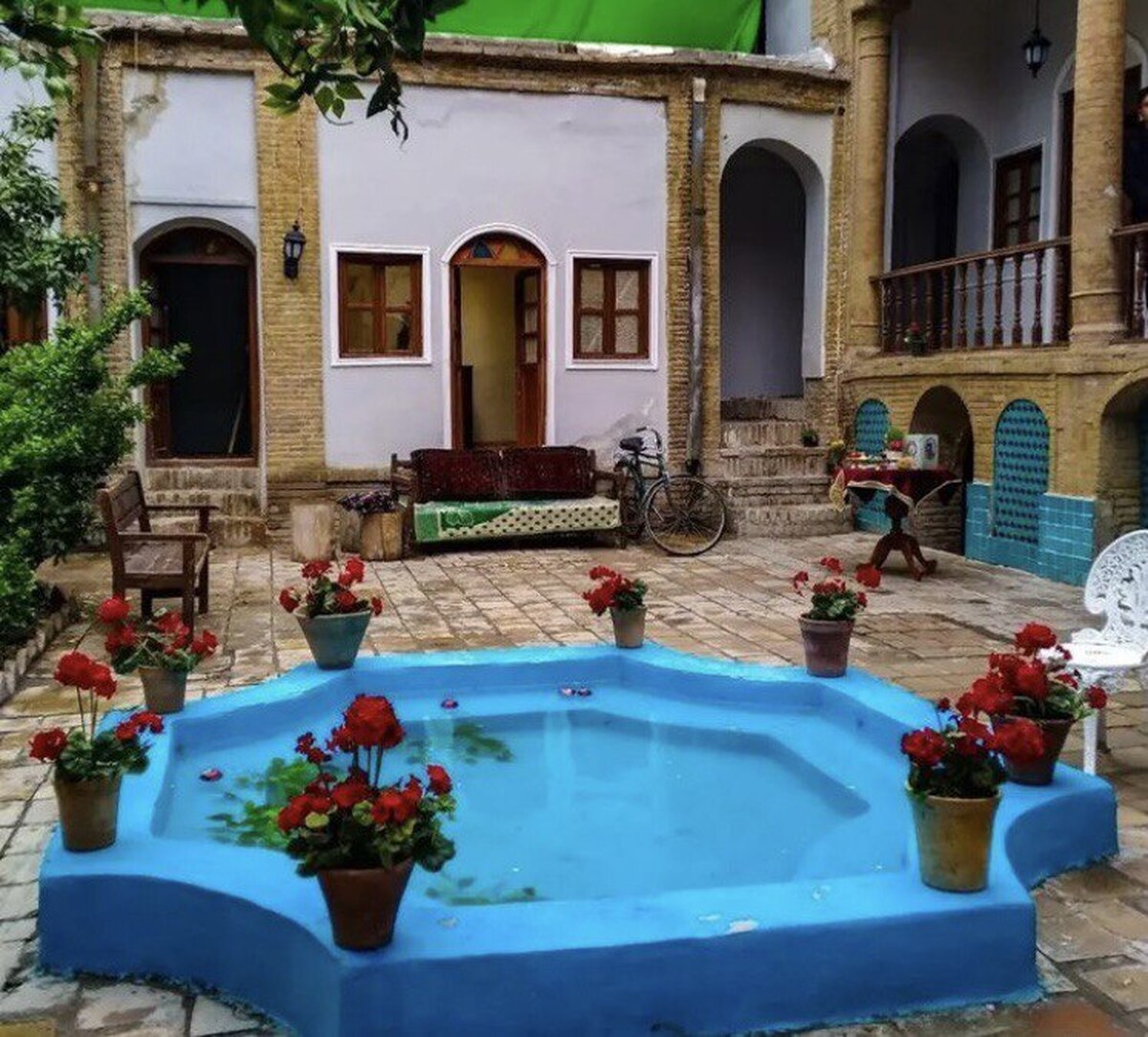 این خانه قاجاری، لوکیشن محبوب ترین عاشقانه های تاریخی است + عکس