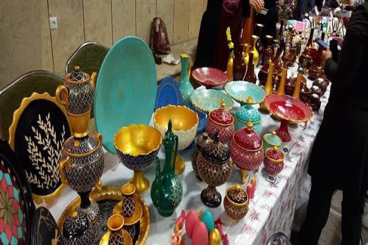آغاز به کار نمایشگاه صنایع دستی در مهاباد