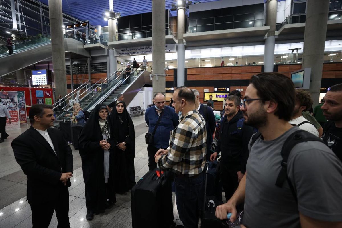 بازگشت تیم ملی واترپلو به ایران پس از نخستین تجربه در لیگ جهانی