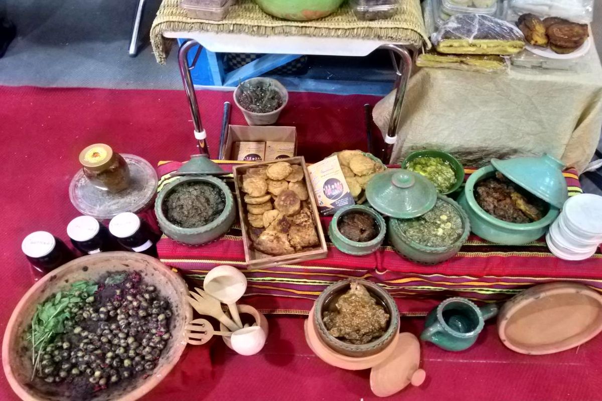 برپایی میز خوراک با تنوع بیش از یکصد نوع خوراک در نمایشگاه اکسپو تهران