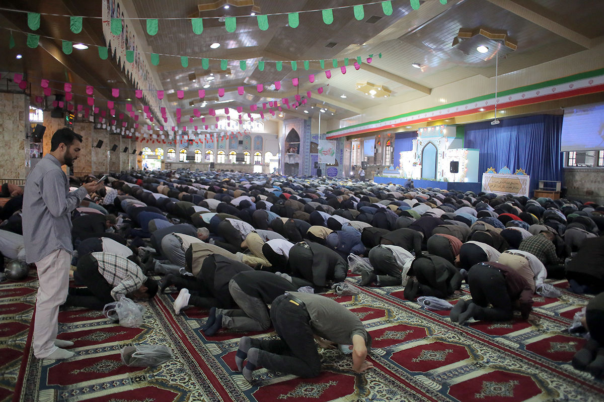 نماز عید فطر در سراسر استان فارس اقامه شد
