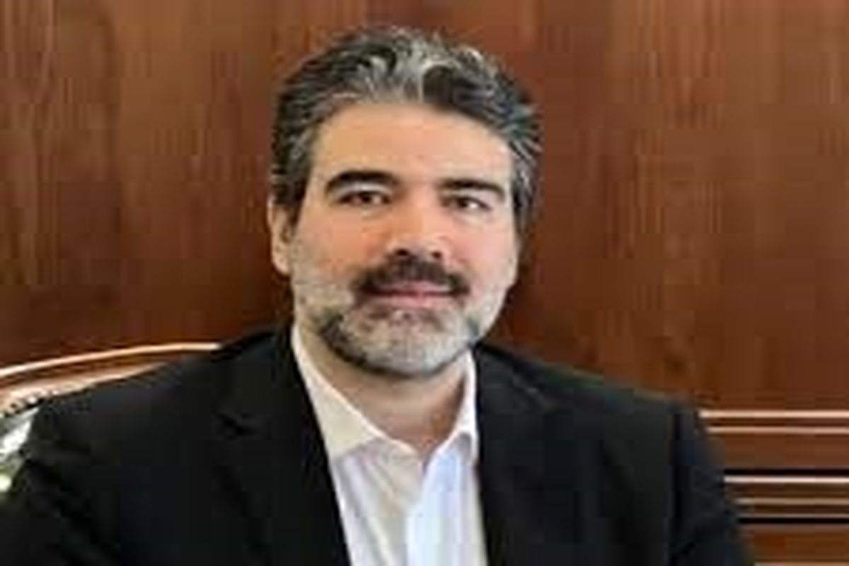 دست مهربانی یک صنعتگر خیر بر سر ۳۰۰ فرزند یتیم