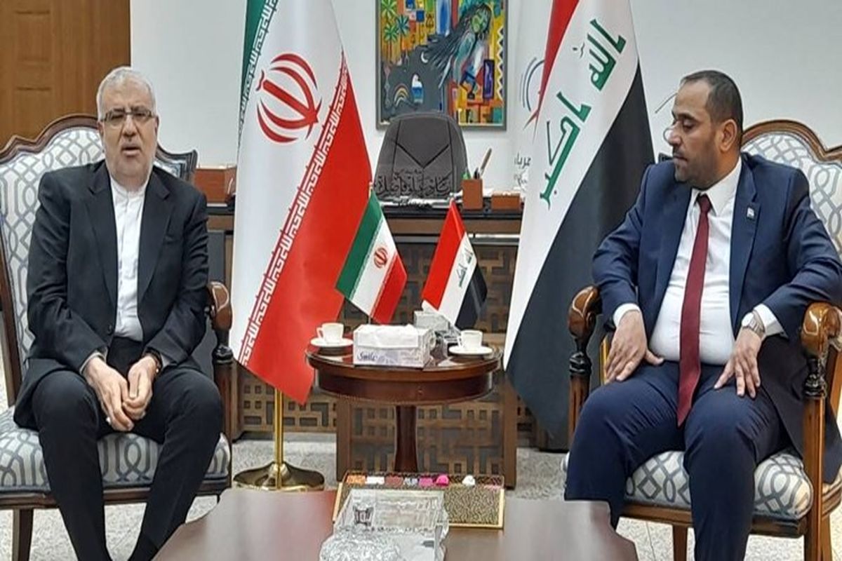 امضای تفاهم‌نامه همکاری ایران و عراق‌ در پروژه‌های صنعت نفت/ تقویت همکاری‌های دو طرف در حوزه گاز