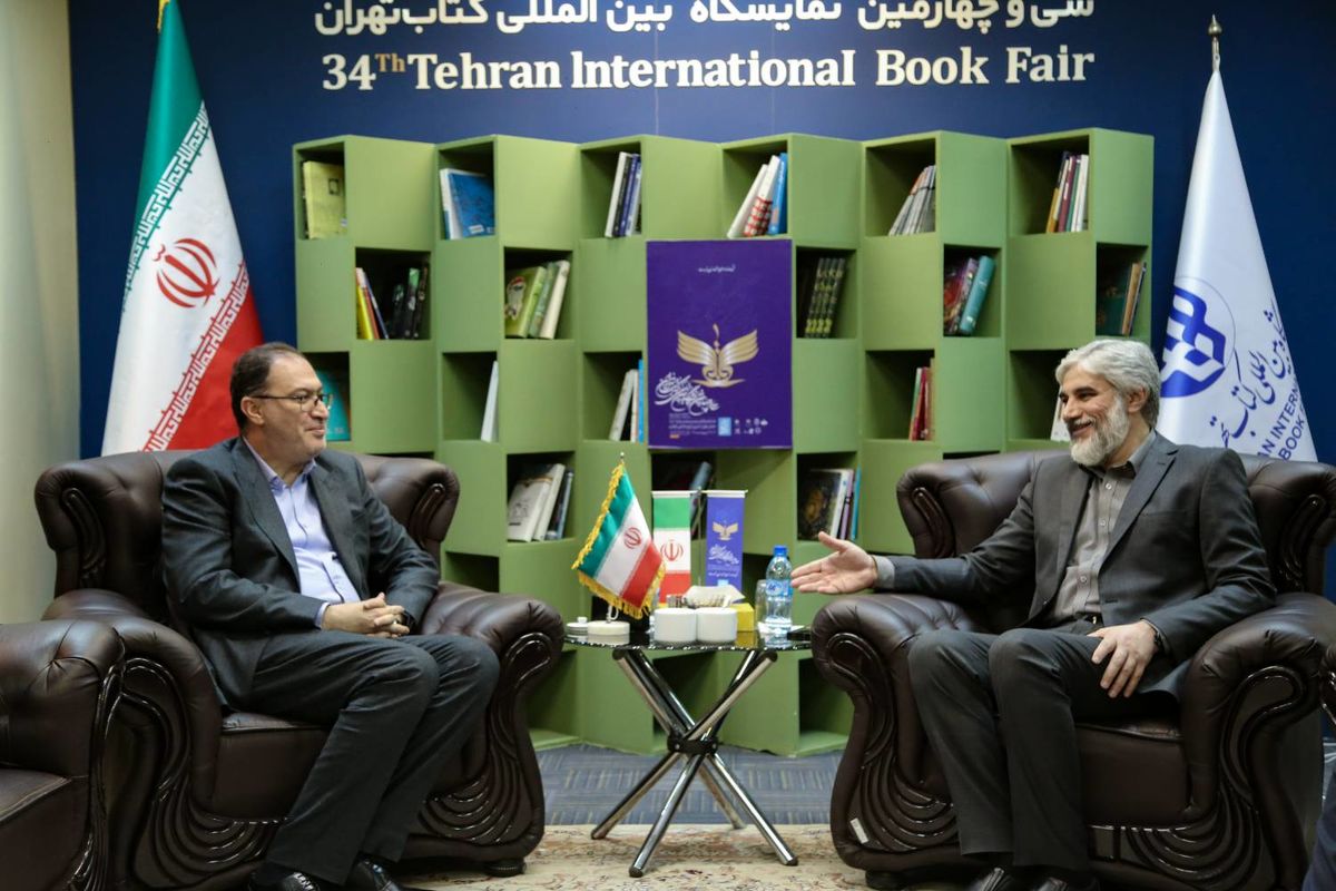 ناشران کلیشه تکراری «جنس ایرانی بد است» را رها کنند