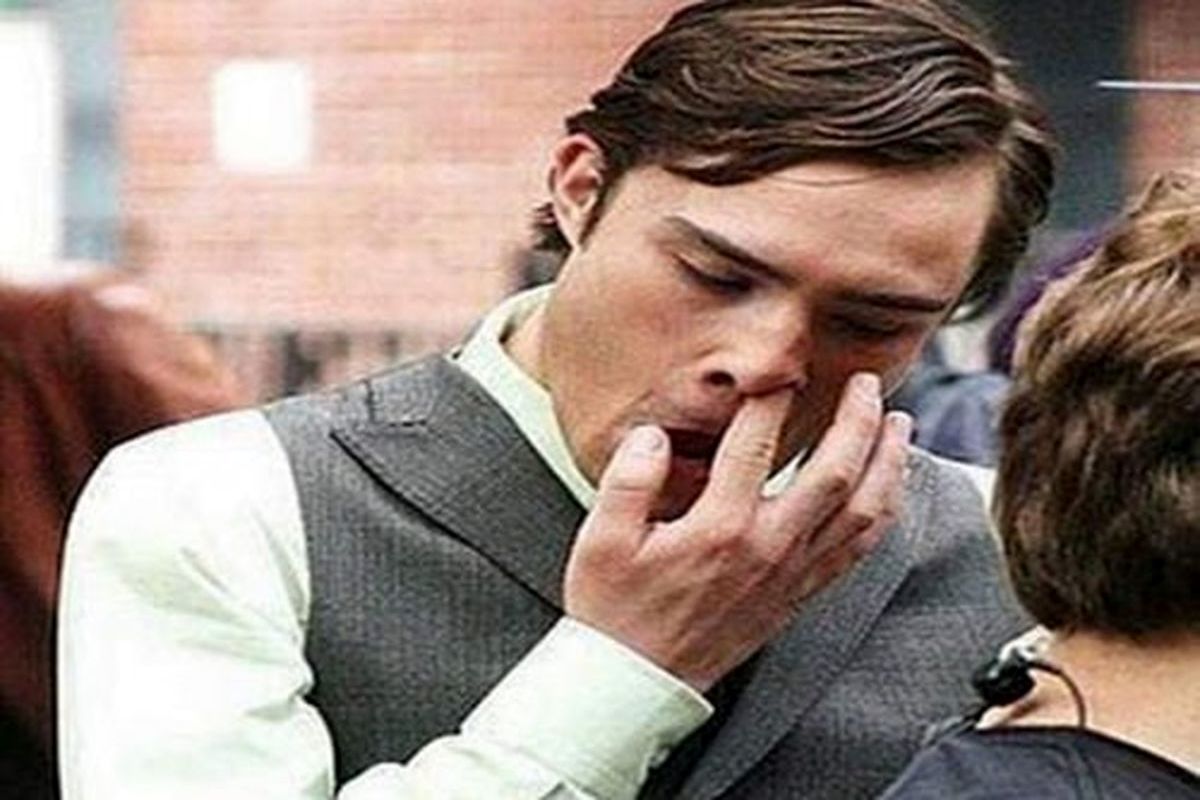 دست کردن در بینی و گوش دادن به موسیقی با هدفون موجب آلزایمر می‌شوند!