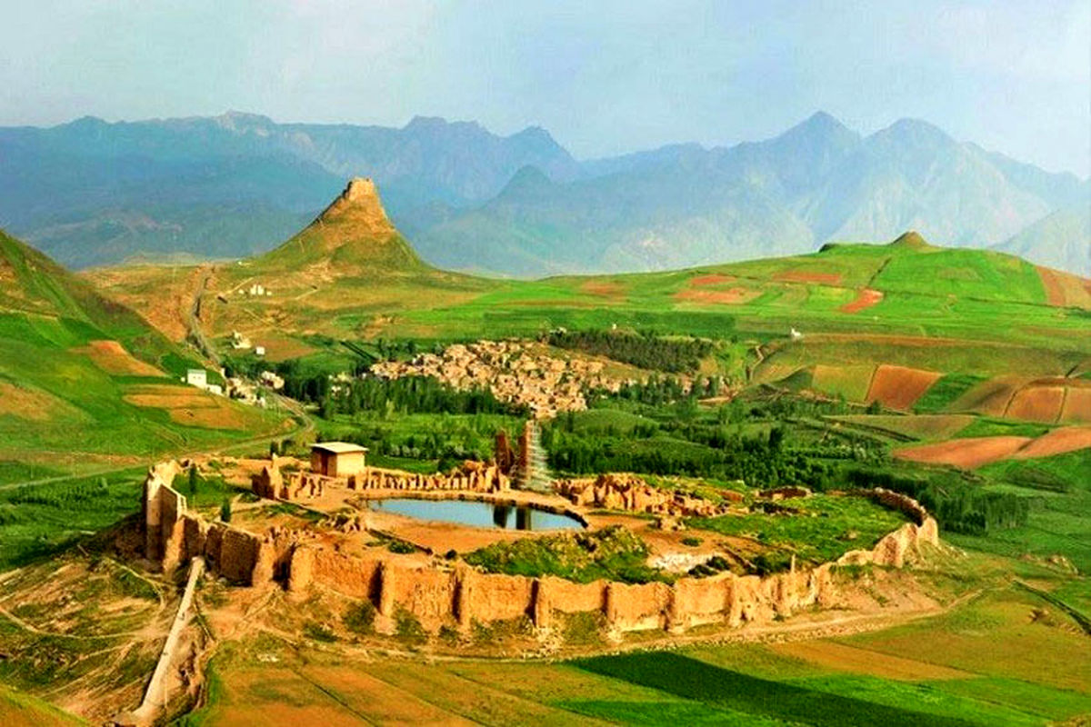 ضرورت تعیین حریم تپه‌ها و محوطه‌های تاریخی آذربایجان غربی