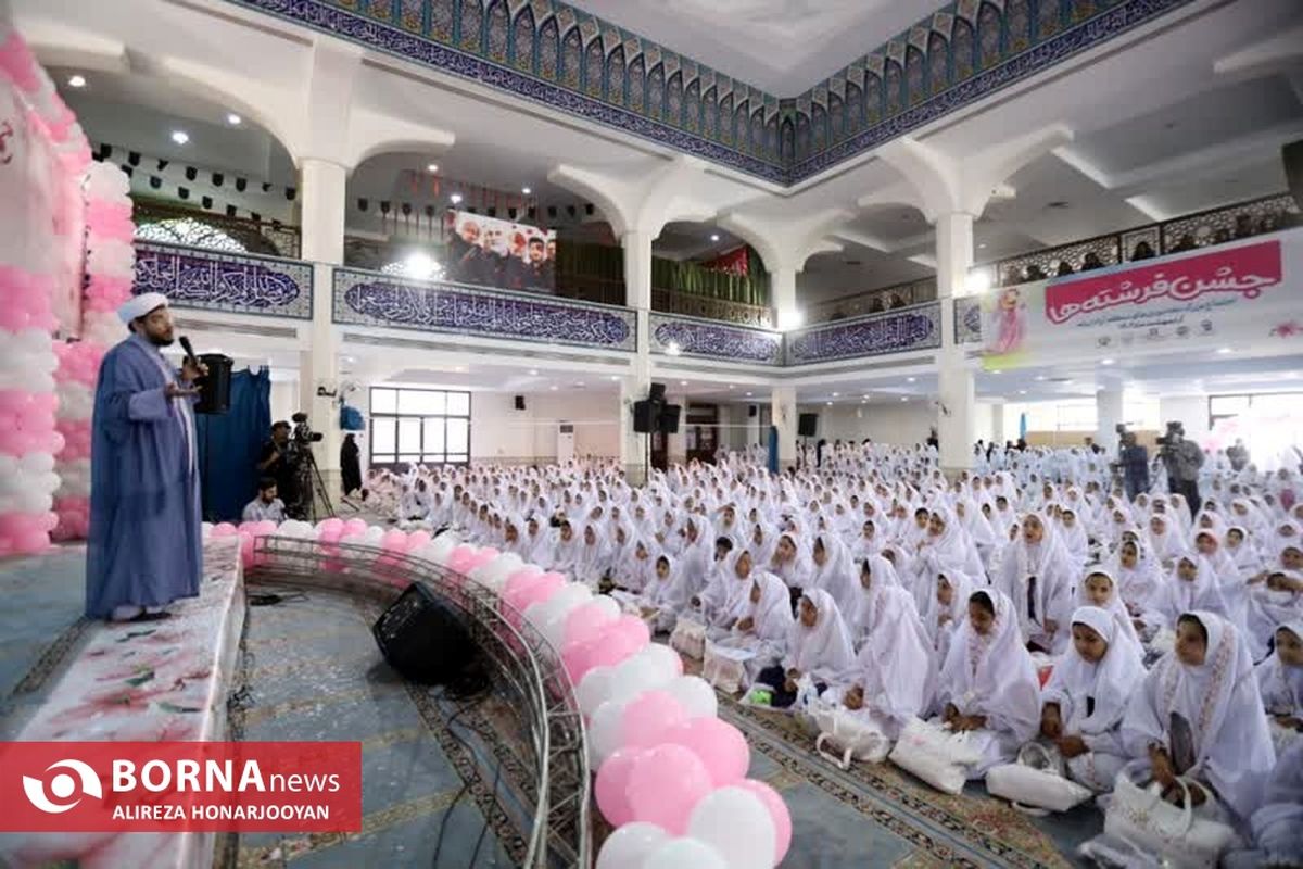 حضور ۴ هزار دختر در حرم حضرت عبدالعظیم در اولین روز دهه کرامت