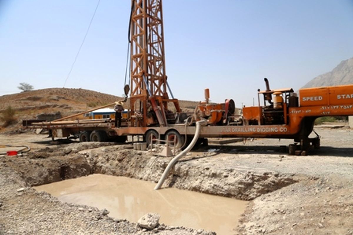دو حلقه چاه آب در شهر محمدیه راه اندازی شد
