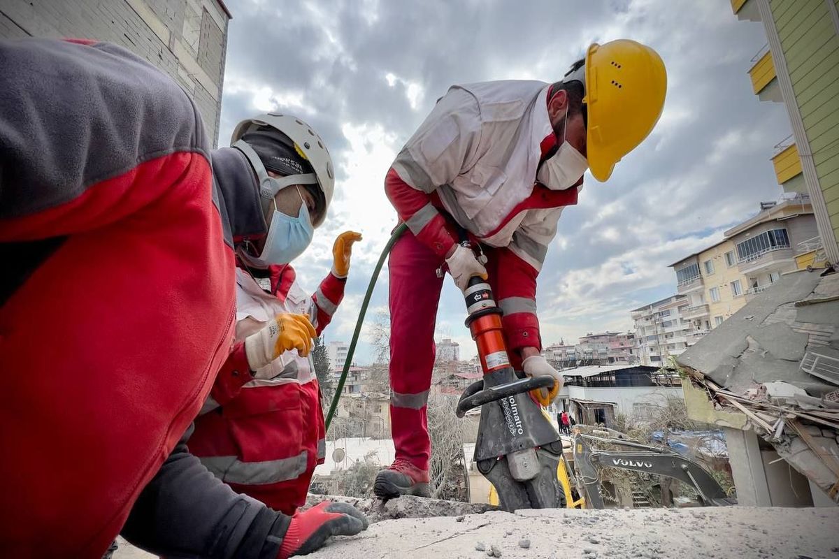 این کارهای غلط در زمان زلزله جان شما را تهدید می‌کنند!