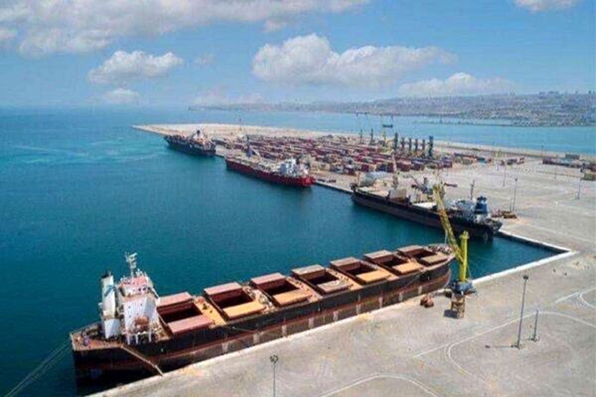 پهلوگیری دومین کشتی پهن پیکر در بندر چابهار / حمل نیم میلیون تن کالای اساسی از ابتدای امسال از بندر چابهار
