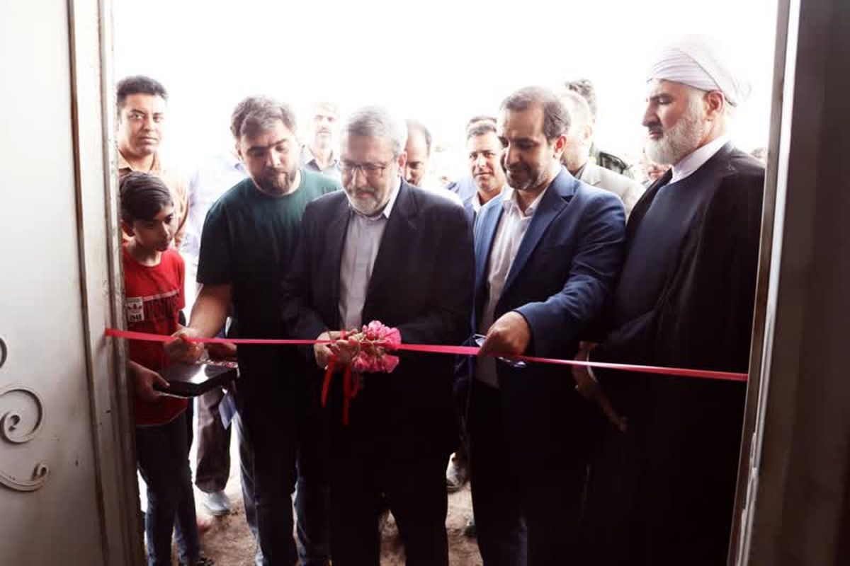 افتتاح یک طرح سامانه نوین آبیاری در شهرستان تاکستان
