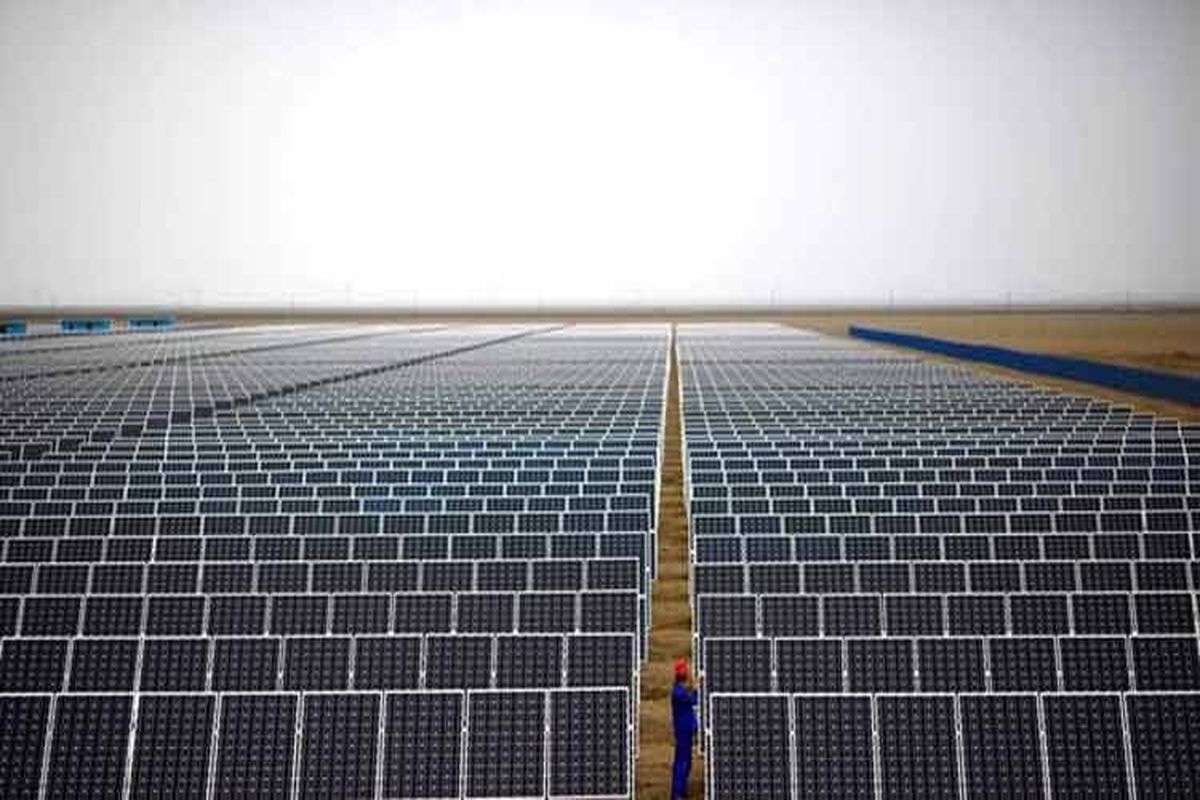 ️کلنگ‌زنی اولین شهرک تخصصی خورشیدی کشور در «بافت»
