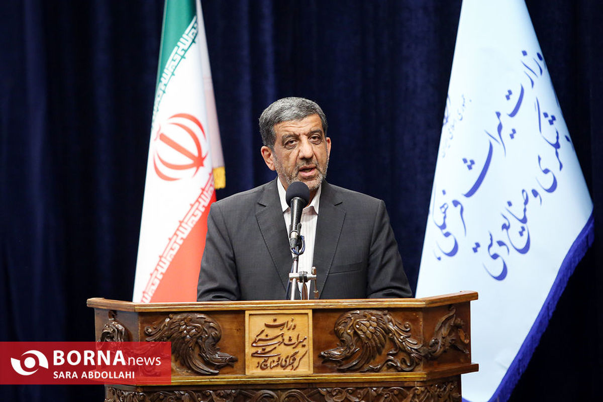 امضای تفاهم نامه مشترک با وزارت ورزش و جوانان/ بخش مهمی از حوزه گردشگری با موضوع جوانان گره خورده است