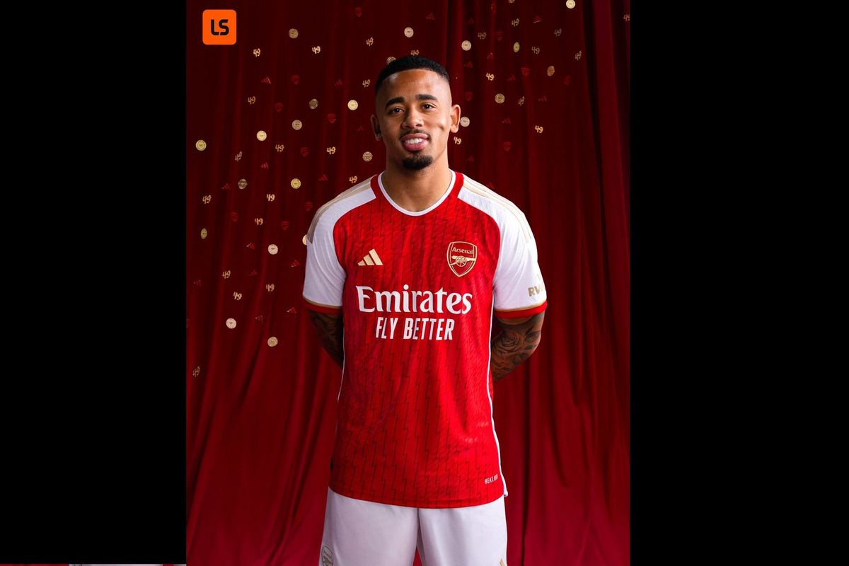 رونمایی از لباس آرسنال برای فصل ۲۴-۲۰۲۳