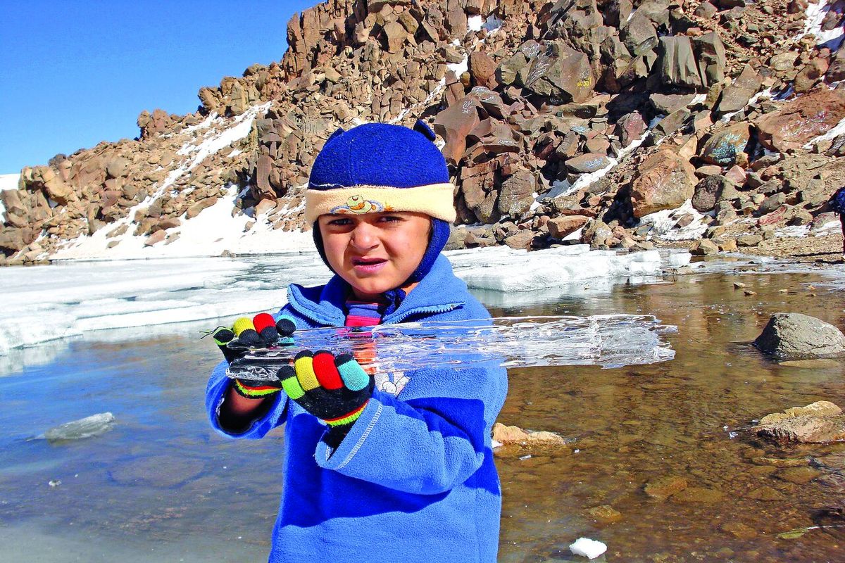این کودک زمانی رکورد دار خردسال ترین کوهنورد ایران بود+تصاویر