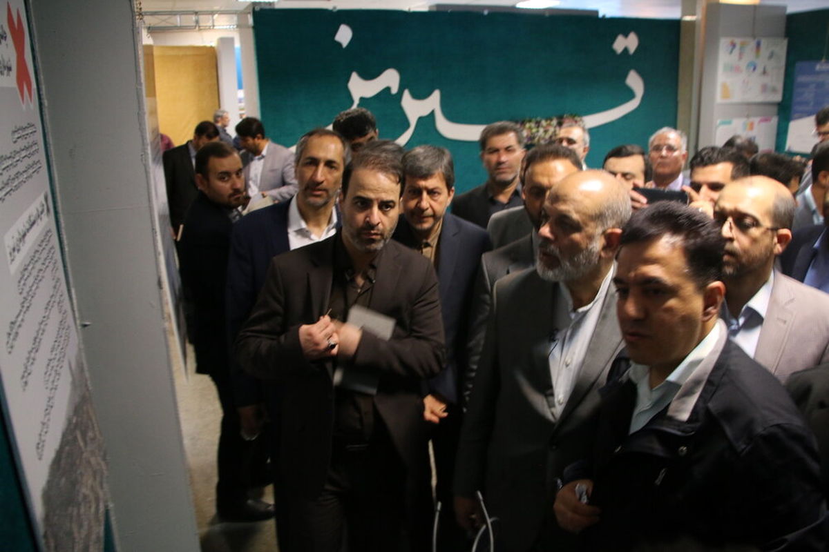 حضور وزیر کشور در غرفه شهرداری تبریز در رویداد ملی تعالی حکمرانی شهری