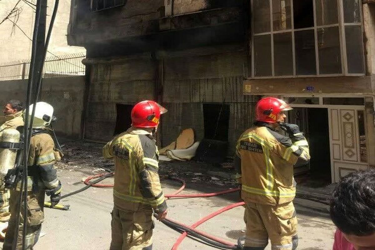 وقوع آتش سوزی ساختمانی مسکونی در محله مرتضی گرد