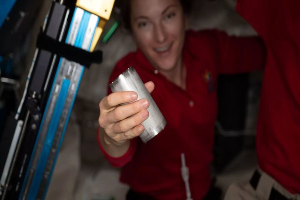 برای مصرف فضانوردان، آب در فضا بازیافت شد!