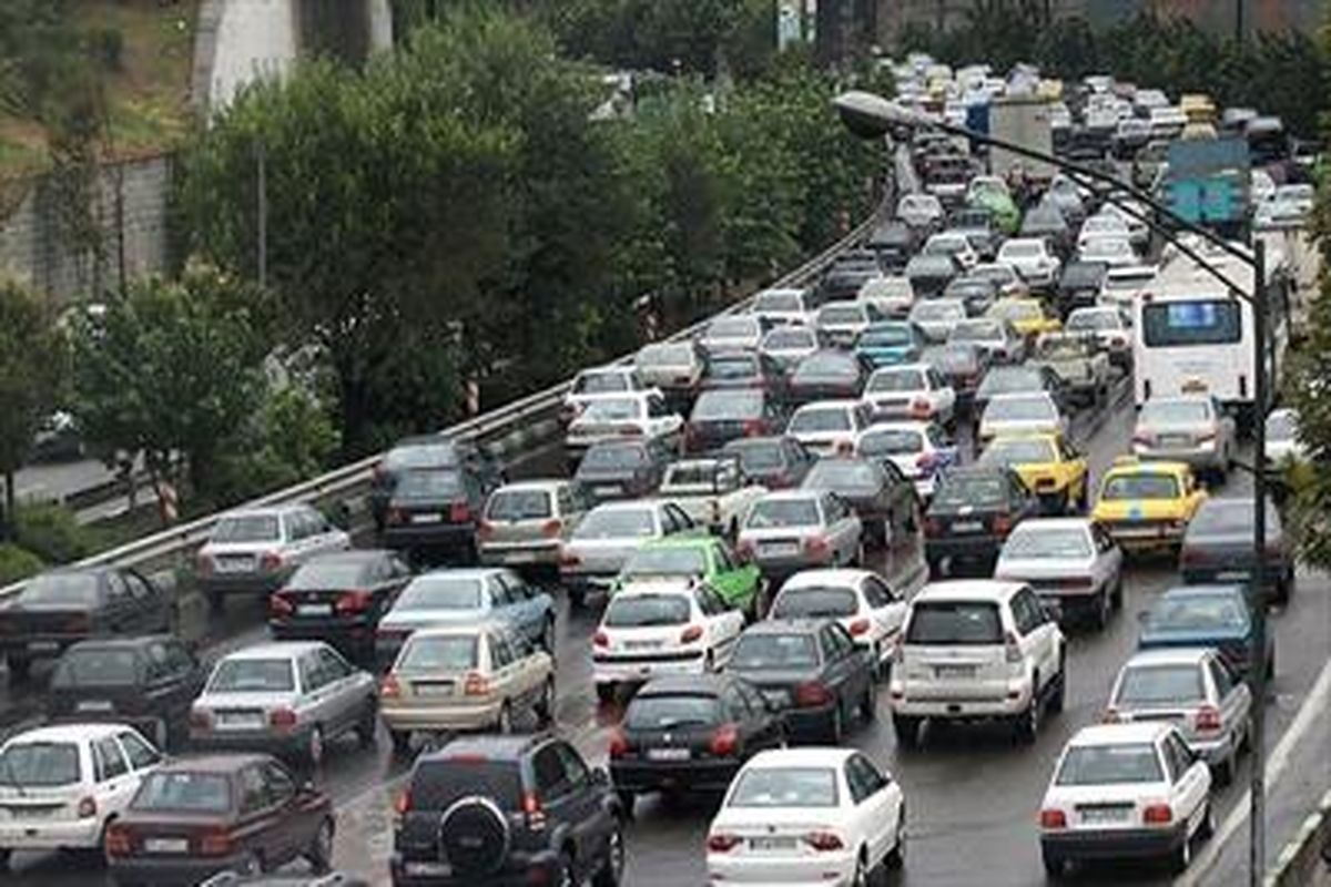 ترافیک نیمه‌سنگین در محور فیروزکوه و چالوس