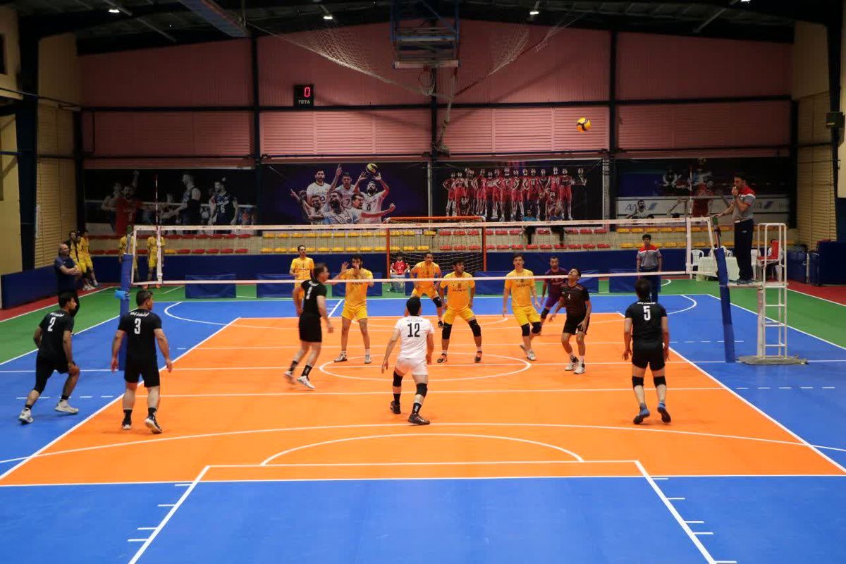 آغاز مسابقات والیبال فرهنگیان کشور در ارومیه