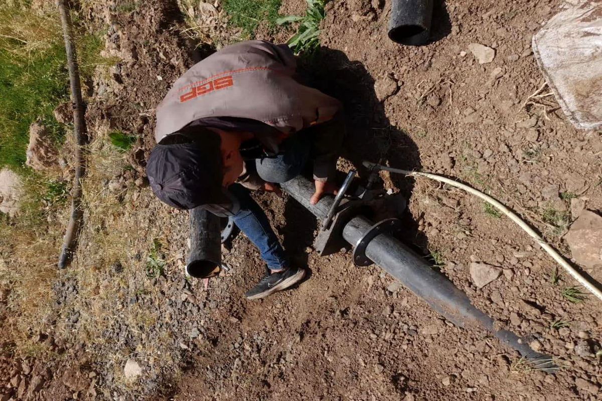 سسیستم آبیاری  فضای سبز در منطقه ۱۳ تهران اصلاح شد