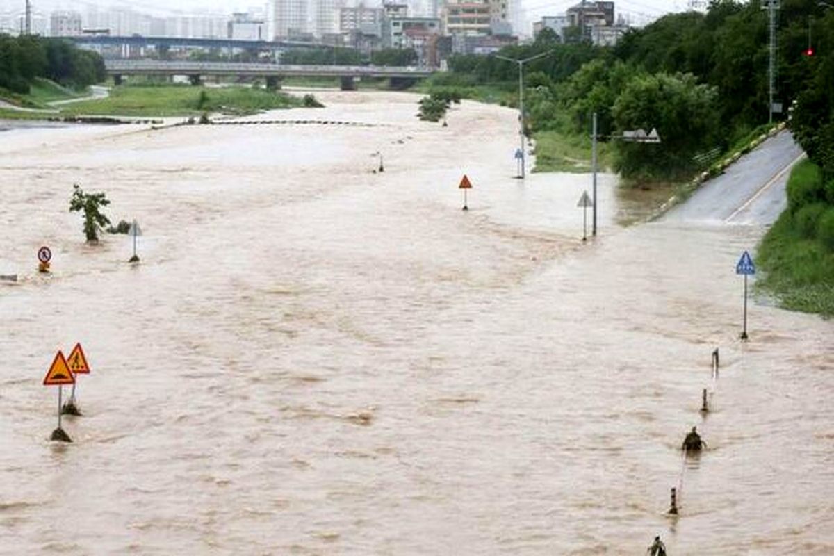 بارش‌های سیل‌آسا در کره‌جنوبی؛ قطعی گسترده برق و تخلیه منازل