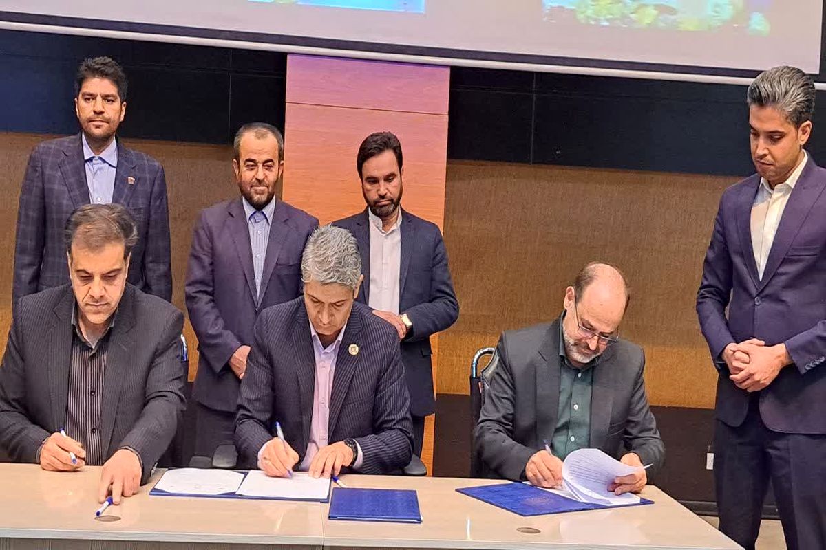 امضای تفاهم‌نامه سه جانبه برای توسعه همکاری‌های فناوری اطلاعات و اقتصاد دیجیتال  در استان خراسان جنوبی