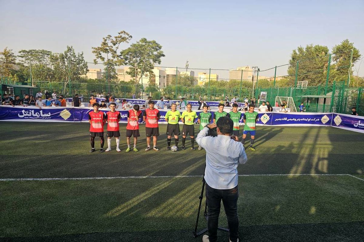 شرکت ۱۸ هزار نفر در مسابقات استعدادیابی فوتبال خیابانی جام شهدای ۱۵ خرداد