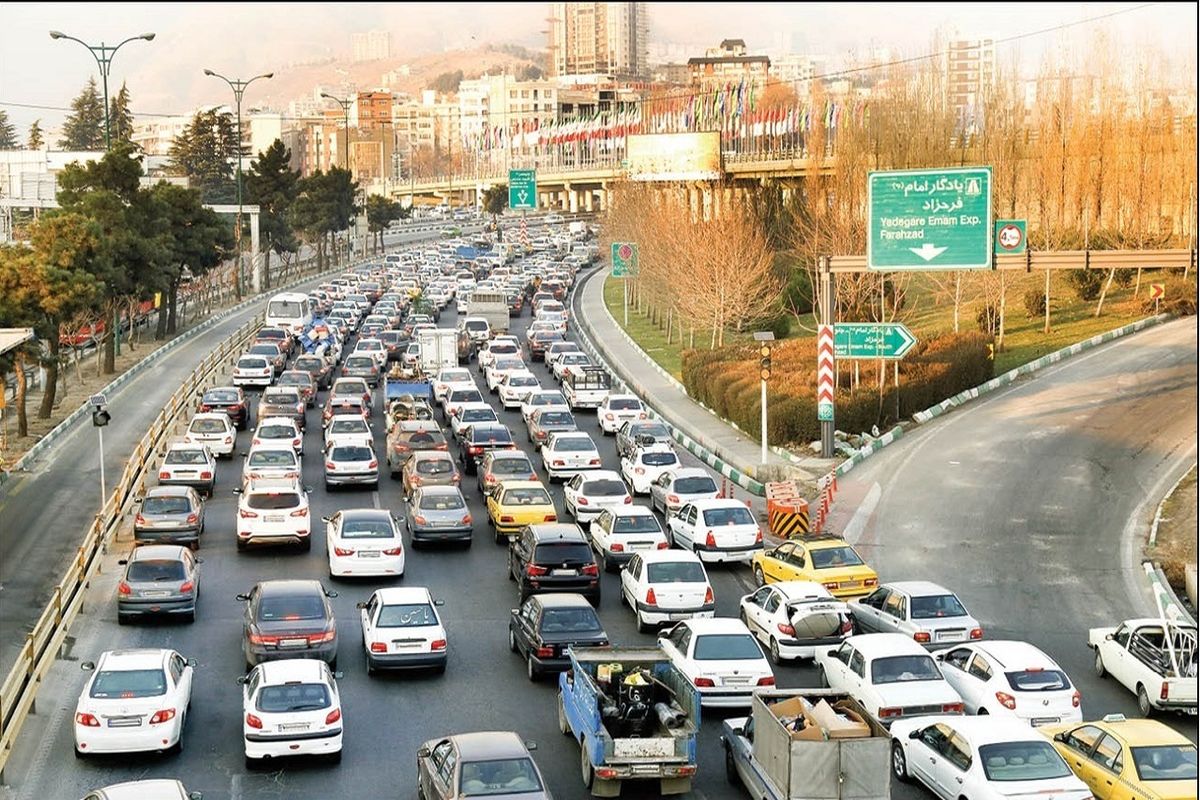 ترافیک نیمه سنگین صبحگاهی در  ۷ بزرگراه تهران
