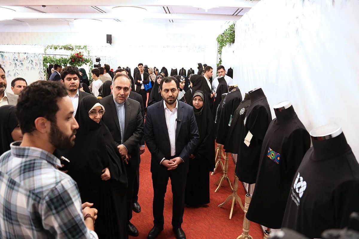 بنیاد برکت هیچ محدودیتی در حمایت بنیاد برکت از تولیدکنندگان پوشاک ایرانی اسلامی ندارد