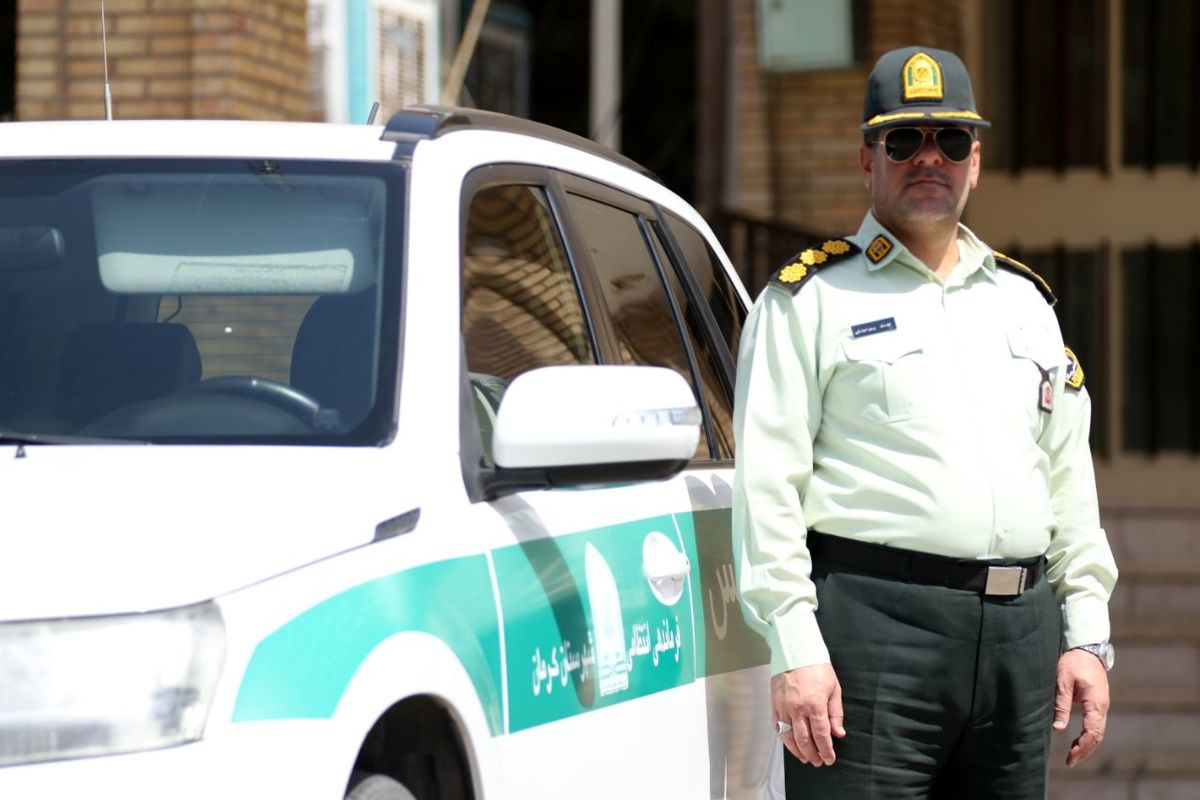 سارق حرفه‌ای محتویات داخل خودرو در کرمان دستگیر شد