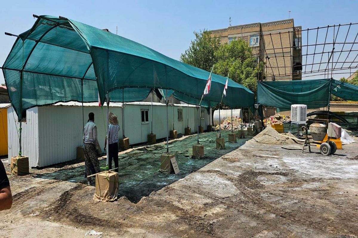 احداث ۷۰۰ متر طول سایه بان توسط شهرداری منطقه ۳ در نقطه صفر مرزی