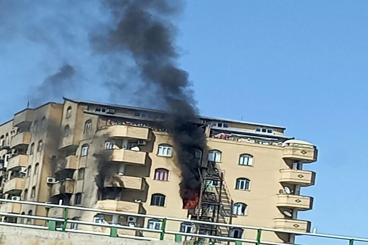 اطفا آتش سوزی یک آپارتمان در پل قویون ارومیه