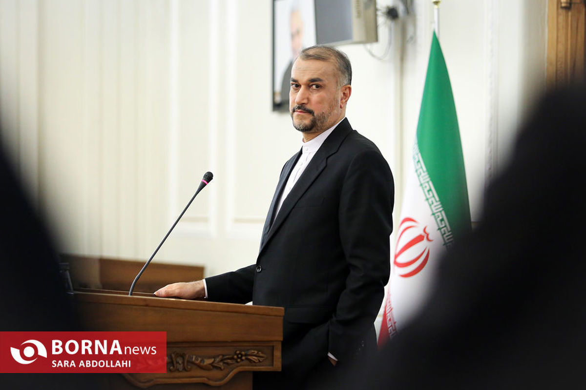 پیام وزیر خارجه به خادم شجاع حرم شاهچراغ / امیرعبداللهیان: همه‌ ایرانیان خود را در حفاظت از امنیت ملی مسئول می‌دانند