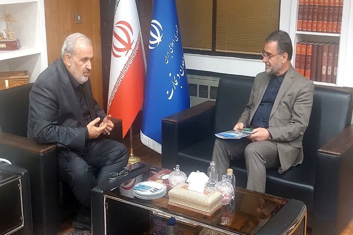 استاندار مازندران در دیدار وزیر صمت، مشکلات و بسته پیشنهادی رفع موانع تولید استان را ارایه کرد